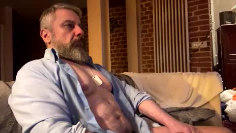 Snapshot of barba71 chatting on November 3, 3:19 am Military man 69 online show from November 3, 3:19 am