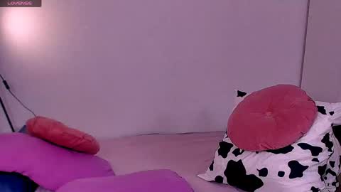 Barbie Kim online show from May 1, 3:55 am