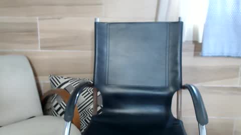 BARBARA DOMME online show from November 13, 3:55 pm