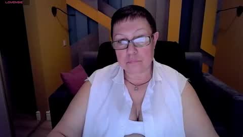 Snapshot of barbaraturners chatting on March 10, 10:45 pm barbaraturners online show from March 10, 10:45 pm