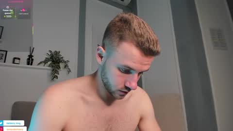 Snapshot of barberryx chatting on October 25, 5:26 am ENRIQUE online show from October 25, 5:26 am