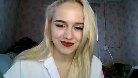 barbie___girl online show from November 15, 12:56 pm