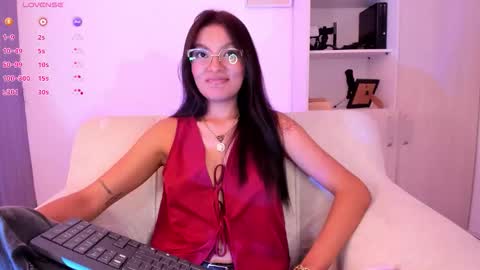 Snapshot of barbie_brunette3 chatting on October 25, 4:53 am  independet model online show from October 25, 4:53 am