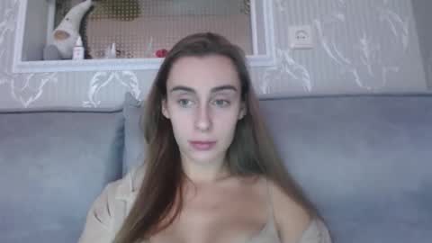 Snapshot of barbie_giirls_ chatting on November 10, 10:25 am Kate online show from November 10, 10:25 am