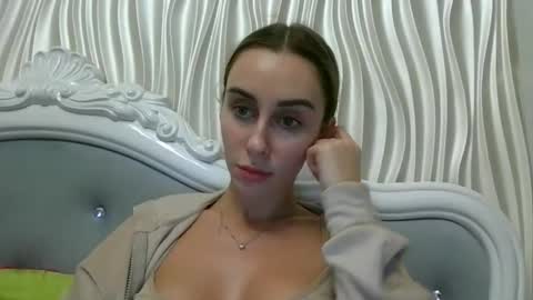 Snapshot of barbie_giirls_ chatting on November 22, 8:30 pm Kate online show from November 22, 8:30 pm