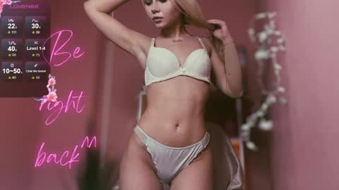 Lilli 3 online show from March 27, 8:26 am