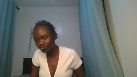 queen online show from February 5, 11:31 pm