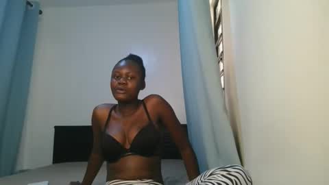 queen online show from February 26, 10:03 am