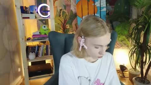 Snapshot of barbie_richy chatting on September 25, 12:31 pm barbie_richy online show from September 25, 12:31 pm