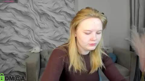 Snapshot of barbie_staze chatting on December 14, 2:28 am Barbie Staze online show from December 14, 2:28 am