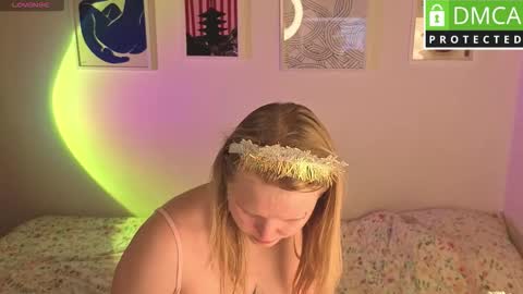 Snapshot of barbie_staze chatting on February 27, 1:27 am Barbie Staze online show from February 27, 1:27 am