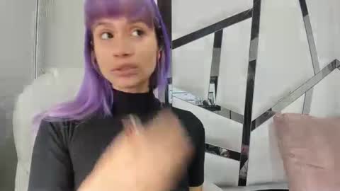 Barbie online show from October 1, 1:06 pm