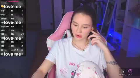 Snapshot of barbieee_doll chatting on July 31, 4:28 pm Eva online show from July 31, 4:28 pm