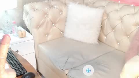 Snapshot of barbiefox_ chatting on February 26, 11:04 pm barbiefox_ online show from February 26, 11:04 pm