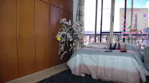 Snapshot of barbiefoxx chatting on November 18, 7:51 pm Barbiefoxx online show from November 18, 7:51 pm