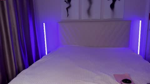 Snapshot of barbielina_ chatting on June 28, 8:37 pm Emma online show from June 28, 8:37 pm