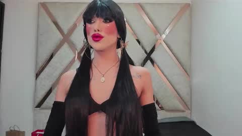 Snapshot of barbiesweethot chatting on January 16, 2:48 am barbiesweethot online show from January 16, 2:48 am