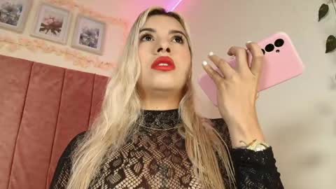 Snapshot of barbiie_98 chatting on April 29, 2:54 pm barbiie_98 online show from April 29, 2:54 pm