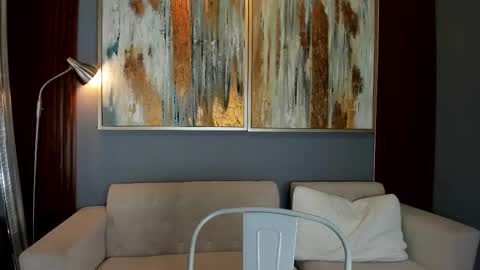 Luna online show from February 6, 5:49 pm