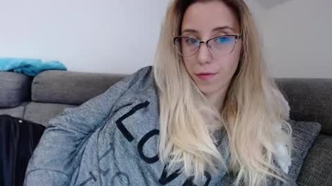 Lena online show from May 4, 4:47 pm
