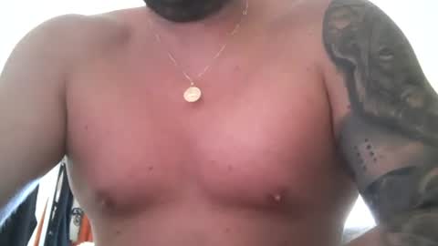 Snapshot of barrias23 chatting on July 9, 6:23 pm barrias23 online show from July 9, 6:23 pm