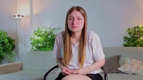 Elise online show from November 27, 1:29 am