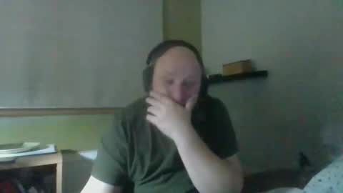 Snapshot of bart_poland chatting on October 1, 9:54 pm bart_poland online show from October 1, 9:54 pm