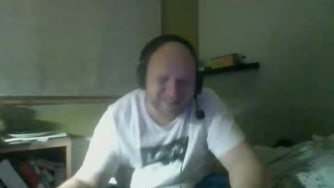 Snapshot of bart_poland chatting on October 22, 10:20 pm bart_poland online show from October 22, 10:20 pm