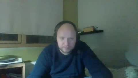 Snapshot of bart_poland chatting on November 2, 9:06 pm bart_poland online show from November 2, 9:06 pm