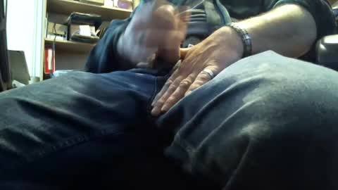 bartender3127 online show from March 12, 6:11 pm