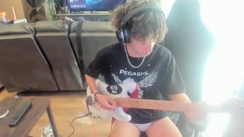 ryan online show from April 5, 9:12 pm