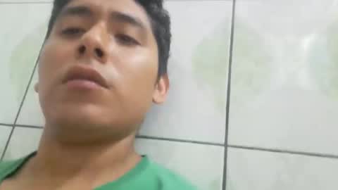 Snapshot of basic2001 chatting on November 5, 1:05 am Marcos online show from November 5, 1:05 am