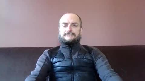 Snapshot of basiccamguy chatting on January 16, 11:36 am basiccamguy online show from January 16, 11:36 am