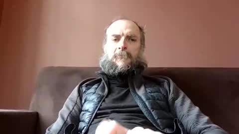 Snapshot of basiccamguy chatting on March 13, 1:29 pm basiccamguy online show from March 13, 1:29 pm