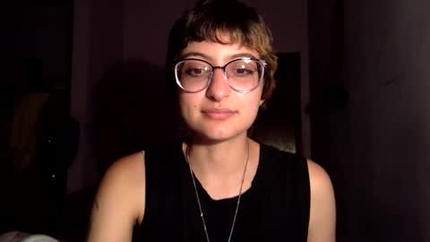 Snapshot of basilbbb chatting on March 10, 3:33 am basil online show from March 10, 3:33 am