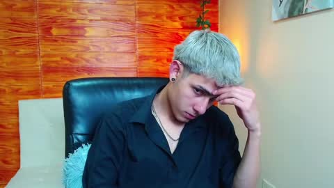 Snapshot of bastiaan_28 chatting on December 27, 7:29 am Bastian online show from December 27, 7:29 am