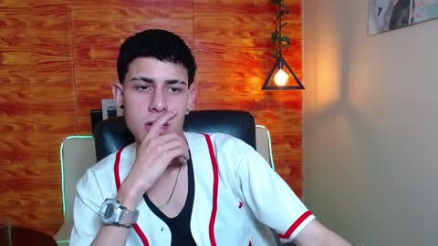 Snapshot of bastiaan_28 chatting on January 23, 6:28 am Bastian online show from January 23, 6:28 am