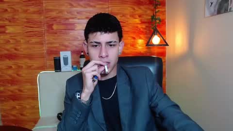 Snapshot of bastiaan_28 chatting on January 26, 4:51 am Bastian online show from January 26, 4:51 am