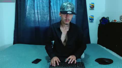 Snapshot of bastiaan_28 chatting on November 2, 10:01 pm Bastian online show from November 2, 10:01 pm