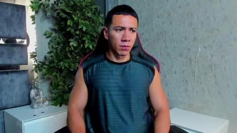 Snapshot of bastian_franco01 chatting on October 8, 3:20 pm Bastian Independent Model online show from October 8, 3:20 pm