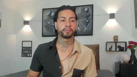 Snapshot of bastian_jones1 chatting on September 16, 9:43 am bastian_jones1 online show from September 16, 9:43 am