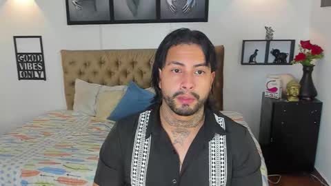 Snapshot of bastian_jones1 chatting on October 13, 6:13 am bastian_jones1 online show from October 13, 6:13 am