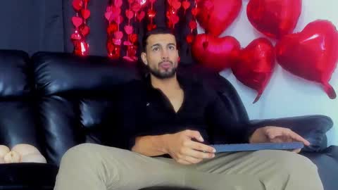 bastian online show from February 14, 3:33 am