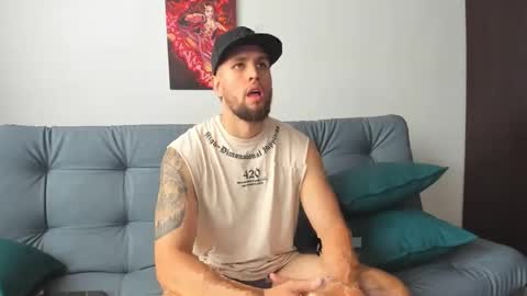 Snapshot of bastianwatson10 chatting on March 12, 4:56 pm bastianwatson10 online show from March 12, 4:56 pm