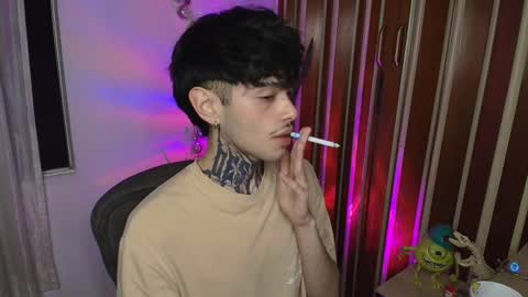 Snapshot of bastiel_ chatting on November 27, 3:08 am Bastiel online show from November 27, 3:08 am