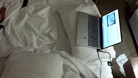 babtboy2121 online show from January 12, 11:43 pm