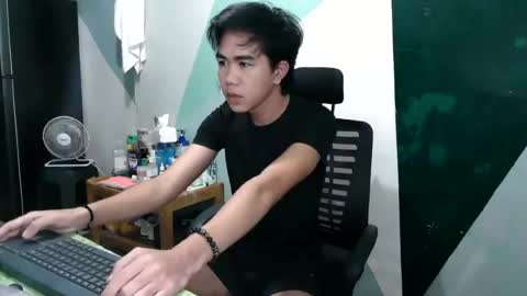 Snapshot of baxter_bab chatting on June 11, 11:58 pm Lf Babe online show from June 11, 11:58 pm