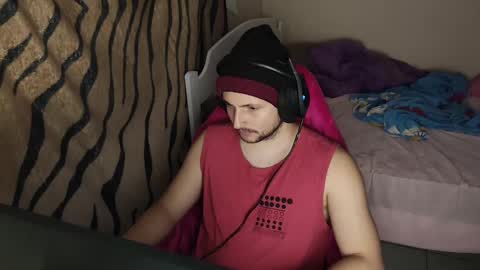 Snapshot of baxxline chatting on February 23, 9:37 pm Baxxline online show from February 23, 9:37 pm