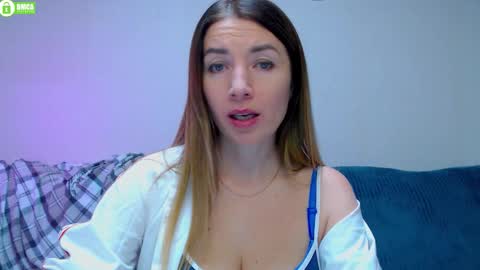 Snapshot of bb__bonami_ chatting on October 3, 9:17 am bb__bonami_ online show from October 3, 9:17 am