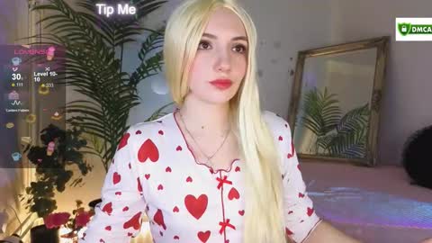 Snapshot of bb_cute1 chatting on November 2, 12:18 pm Kris online show from November 2, 12:18 pm